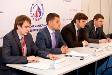 брифинг по проблеме контрафактаKUZZ6413_sm.jpg