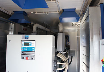 Зонты вентиляции выводят из контейнера пары топлива