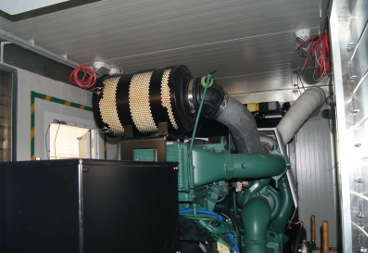 Дизель-генератор ПСМ резервирует ТРЦ "Акварель" в Волгограде.jpg