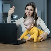 Зарплата.ру: Как работодатели поддерживают сотрудников с детьми