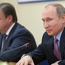 Диалог Медведева с Путиным